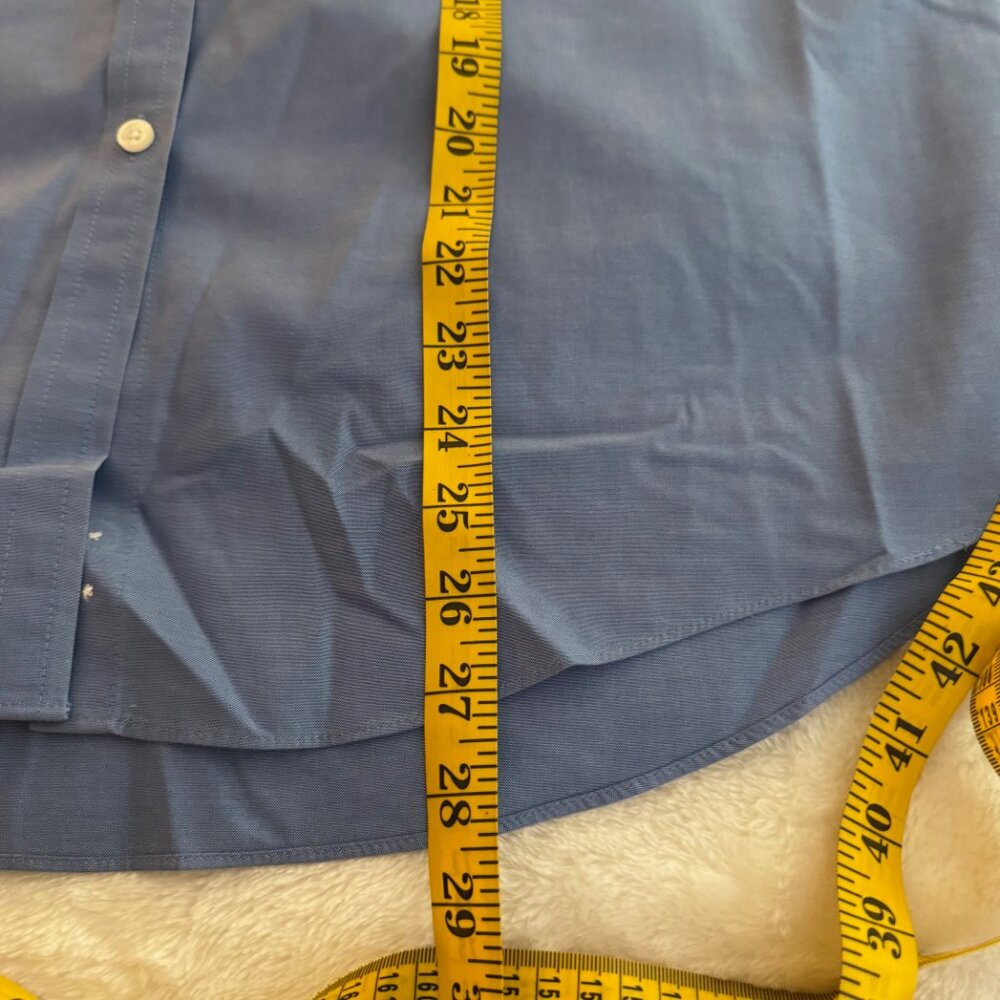 L.L. Bean Wrinkle Resistant Blue Cotton Long Sleeve Button Down Blouse Size L - Picture 16 of 16